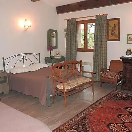 Bed & Breakfast U Fragnu Di Perruccio Levie